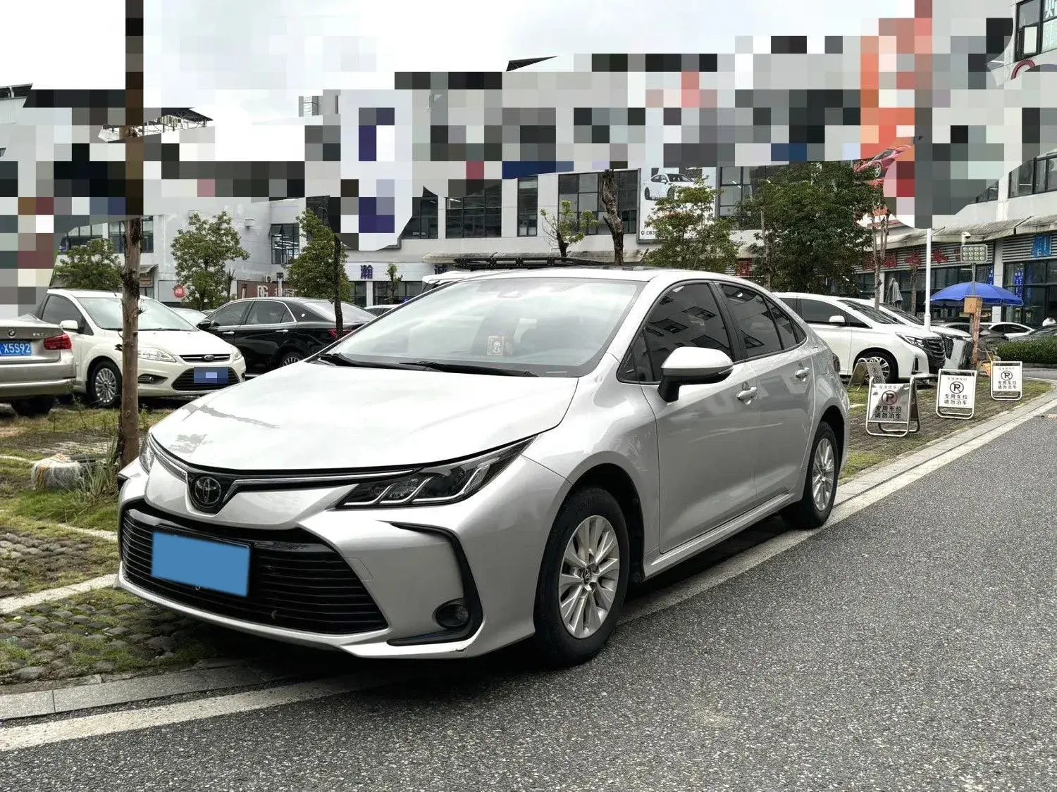 2019 TOYOTA COROLLA view 1