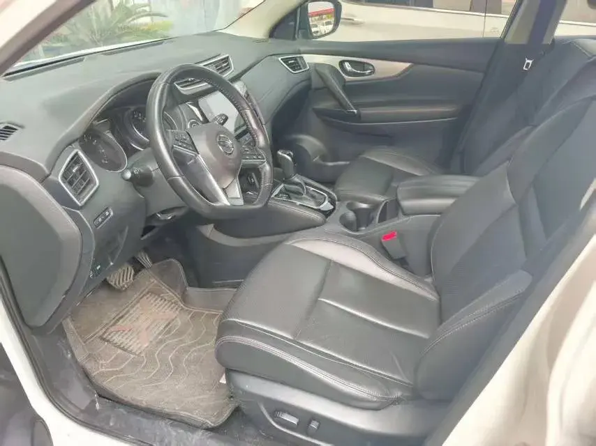 2021 NISSAN QASHQAI thumbnail 3