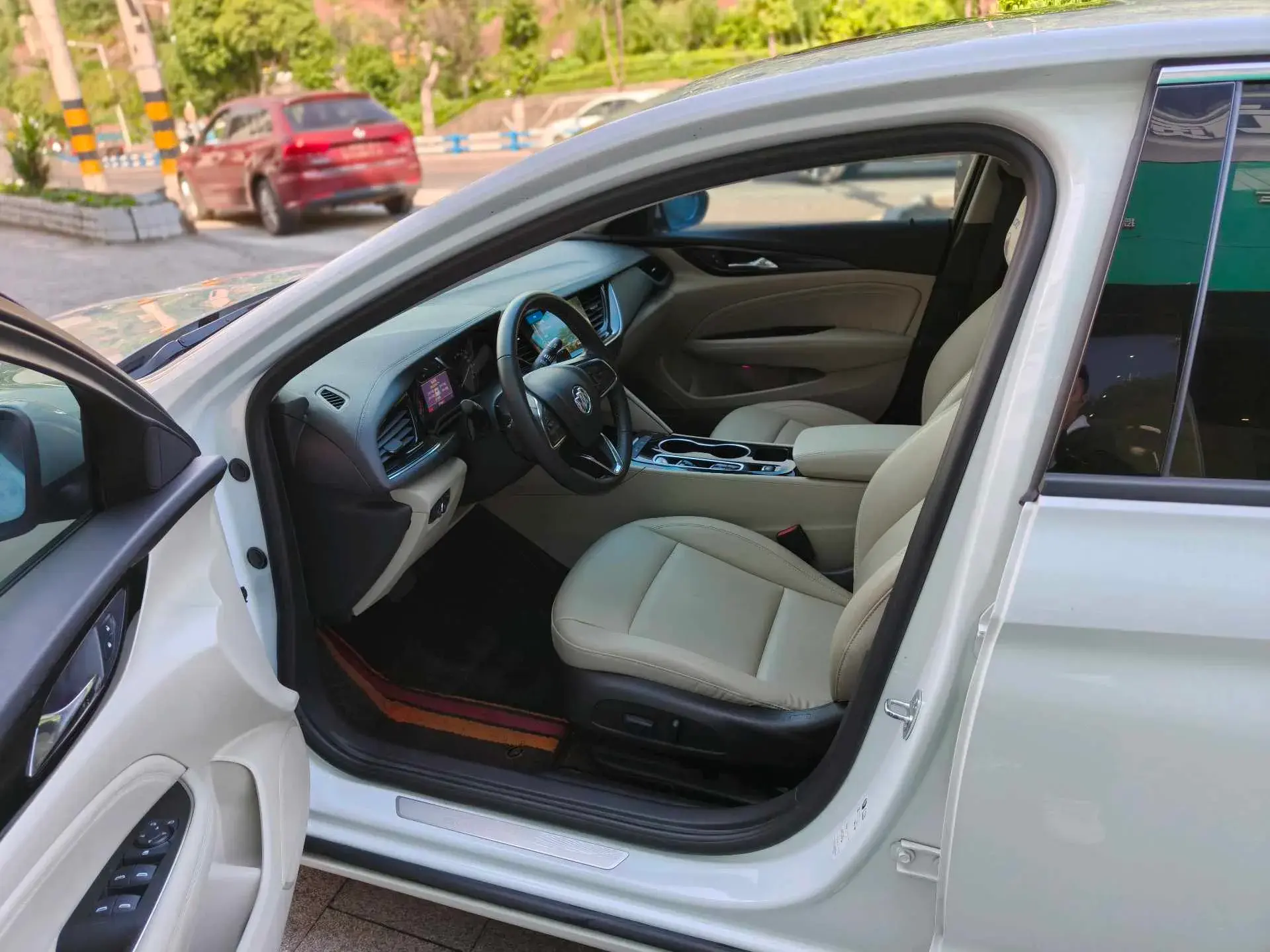 2020 BUICK REGAL thumbnail 4