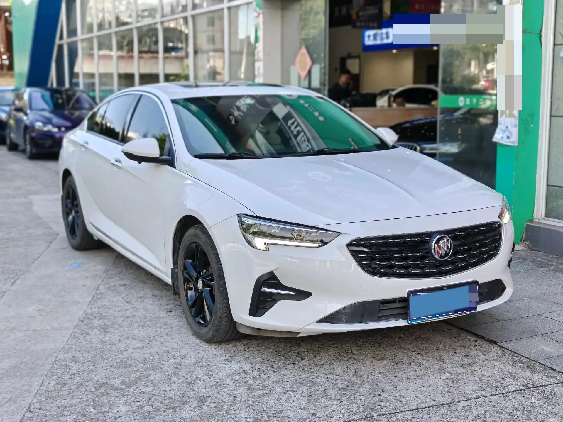 2020 BUICK REGAL thumbnail 3