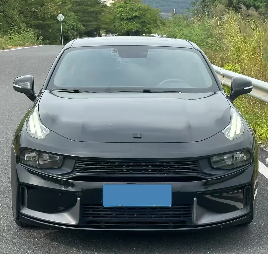 2019 LYNK&CO 03 thumbnail 2