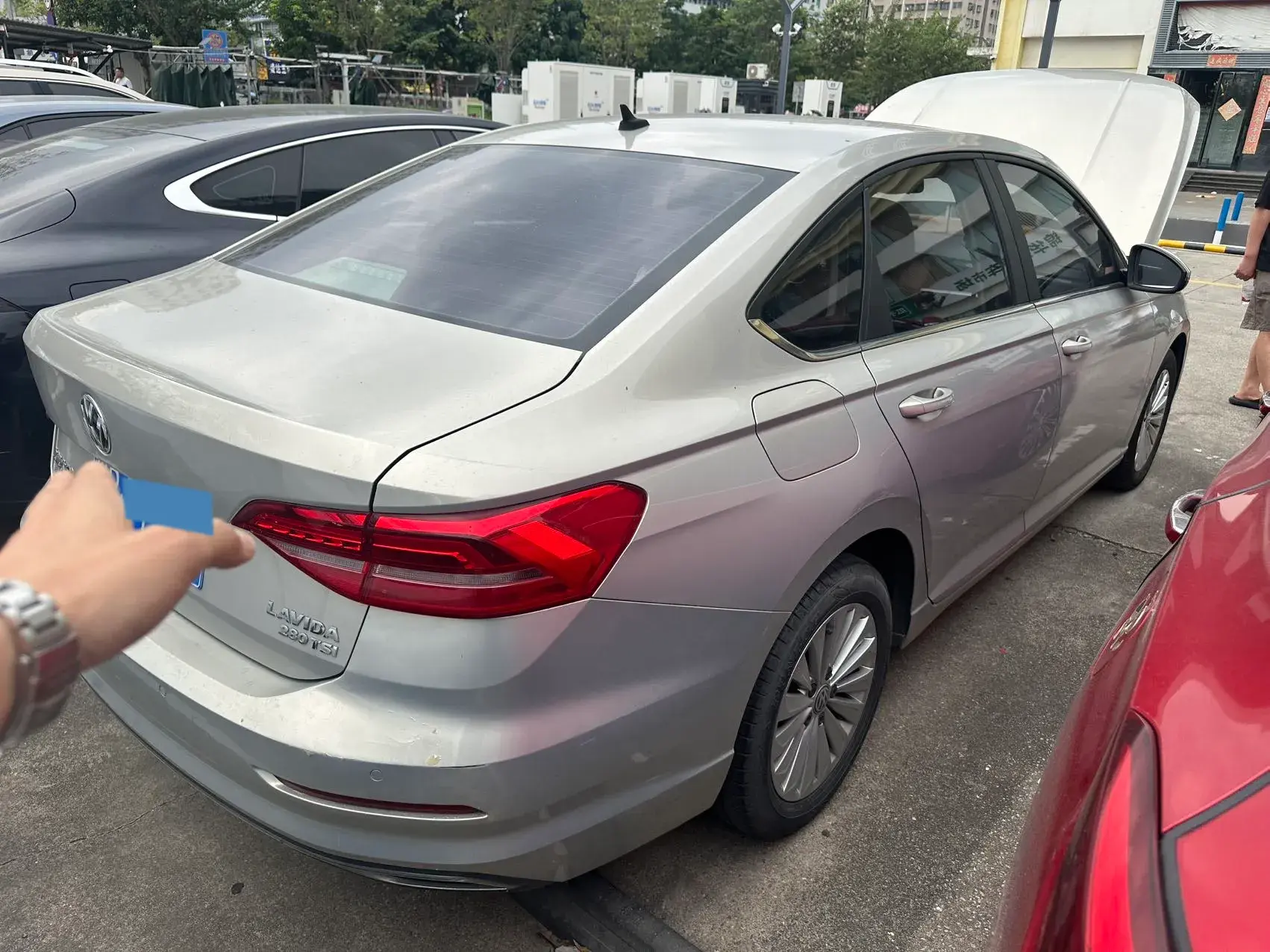 2018 VOLKSWAGEN LAVIDA thumbnail 2