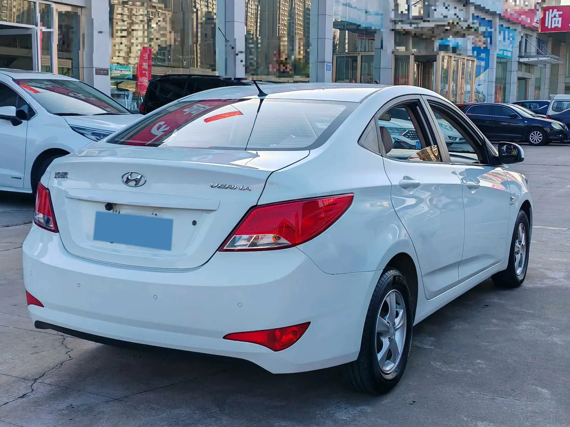 2016 HYUNDAI REINA thumbnail 4