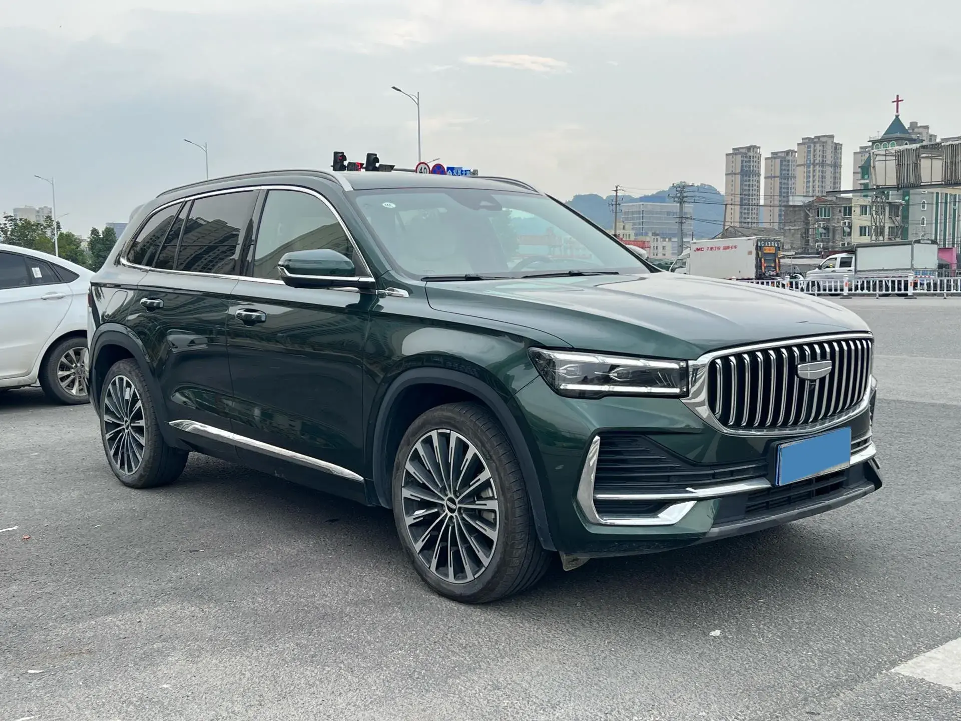 2025 GEELY MONJARO thumbnail 3