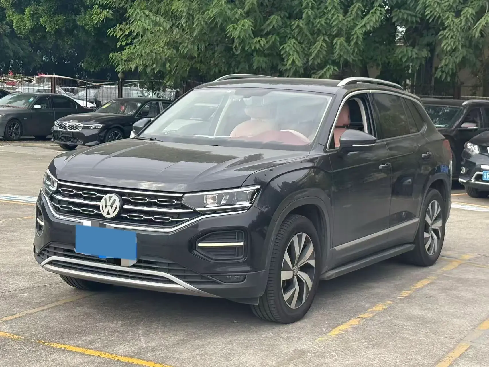 2019 VOLKSWAGEN TAYRON view 1