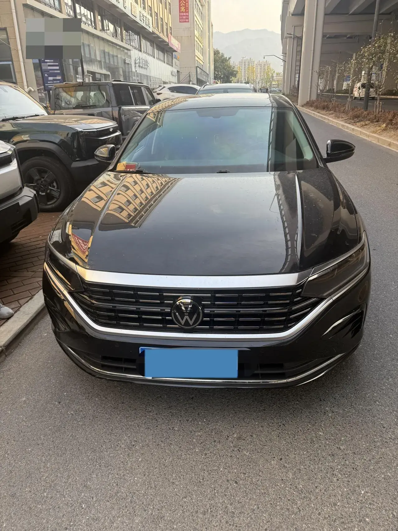 2023 VOLKSWAGEN PASSAT thumbnail 2