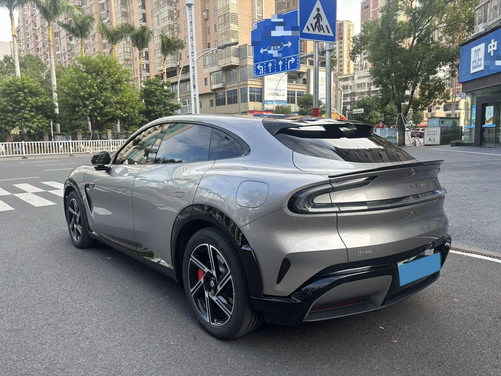 2025 MI YU7 thumbnail 3