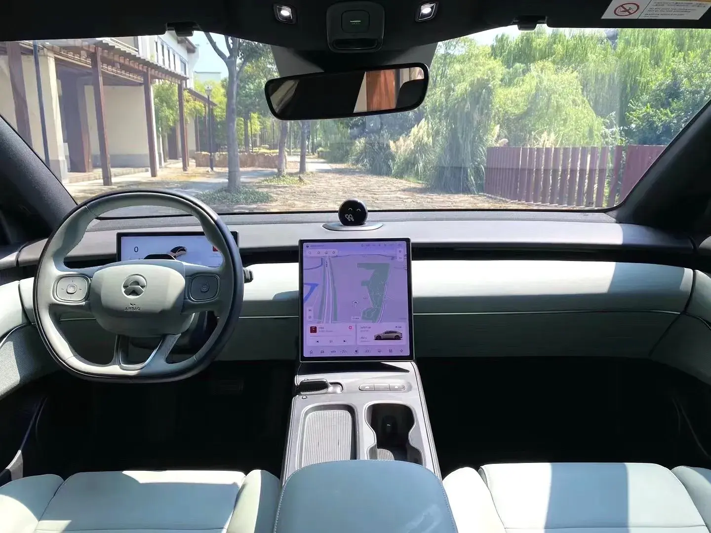 2022 NIO ET5 thumbnail 2