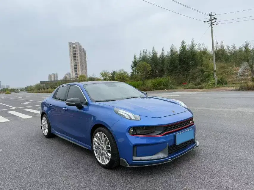 2019 LYNK&CO 03 thumbnail 2