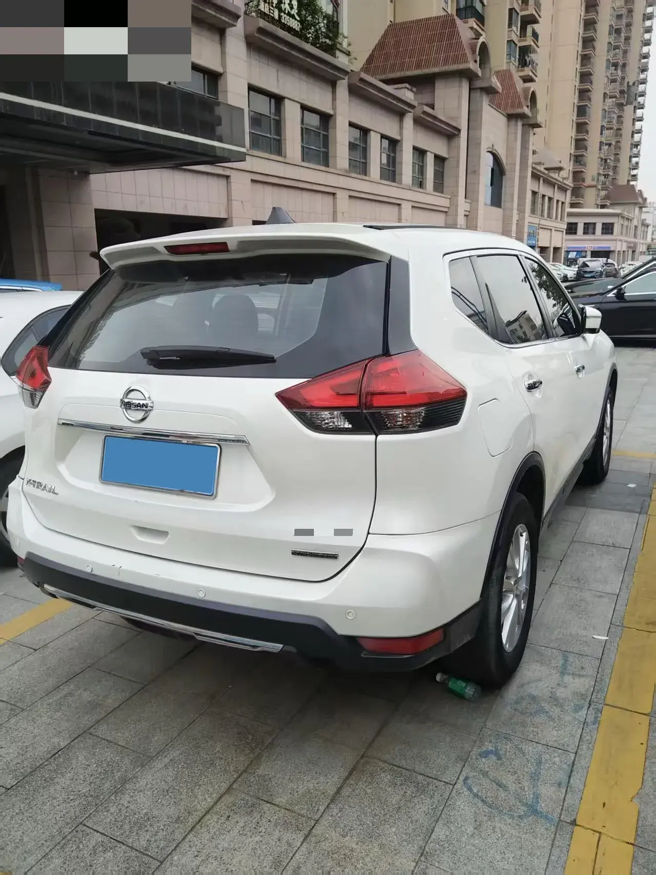 2020 NISSAN X-TRAIL thumbnail 2