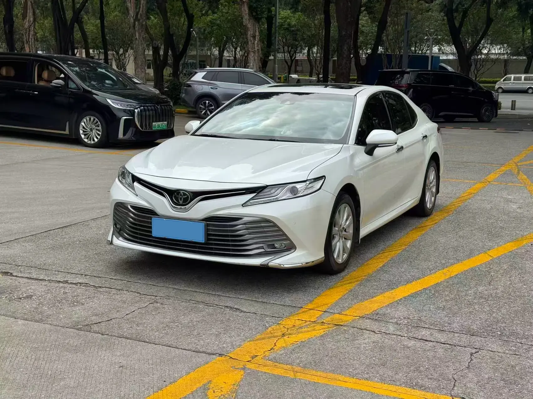 2019 TOYOTA CAMRY view 1