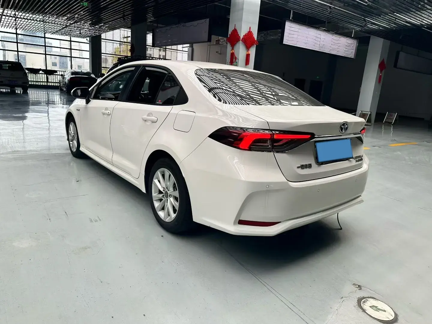 2023 TOYOTA COROLLA thumbnail 4