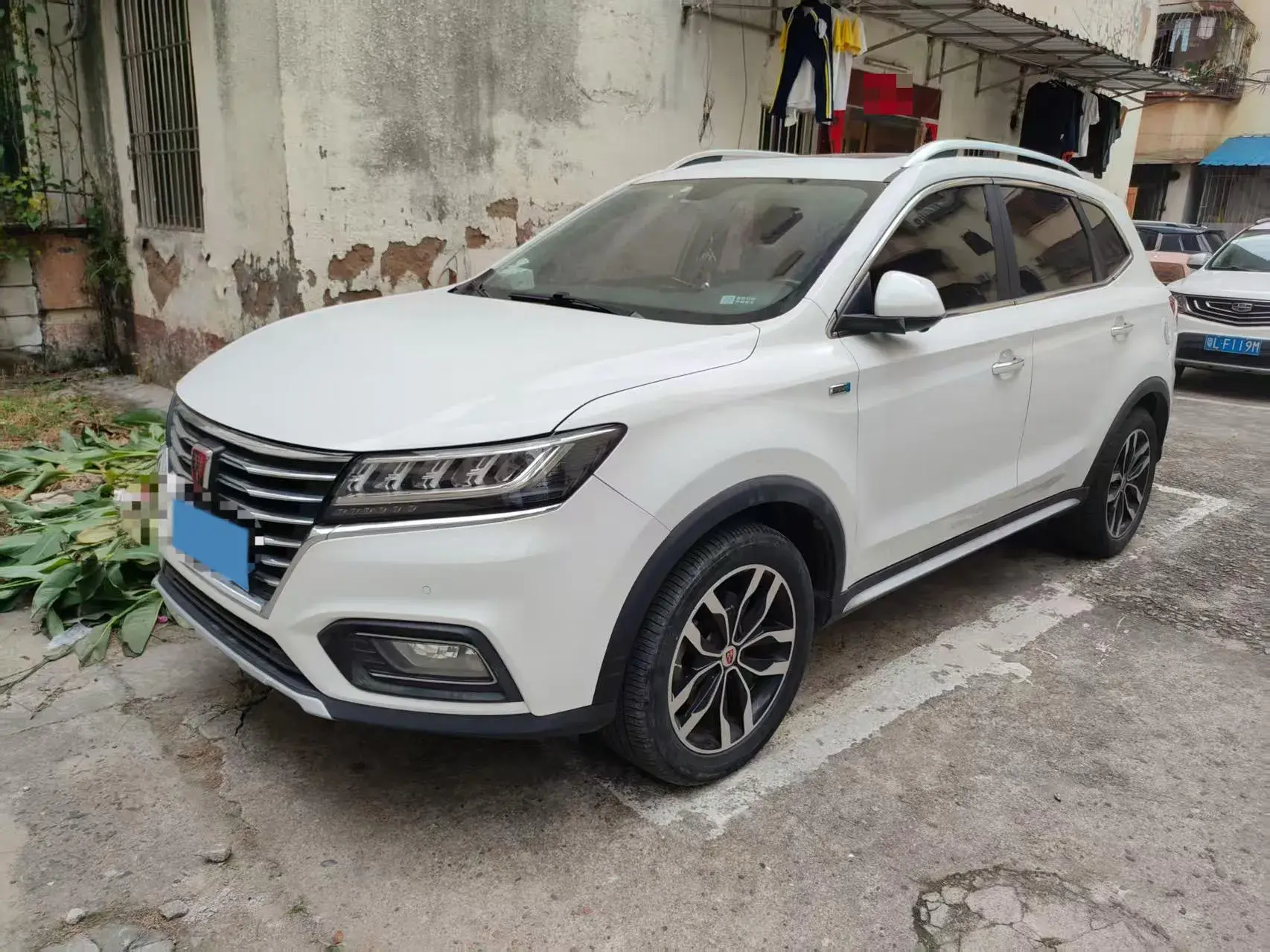 2019 ROEWE RX5 view 1