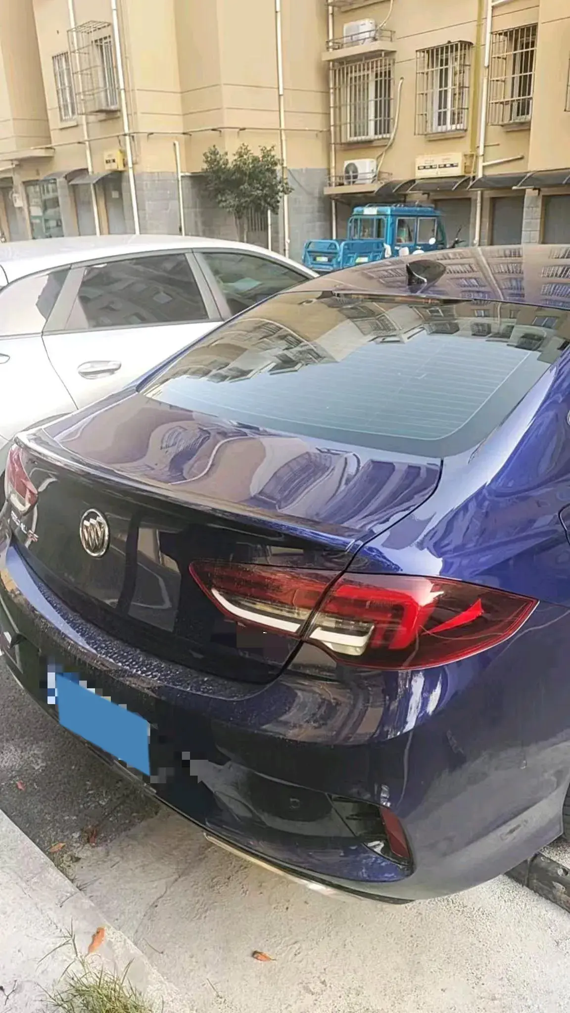 2022 BUICK REGAL thumbnail 4