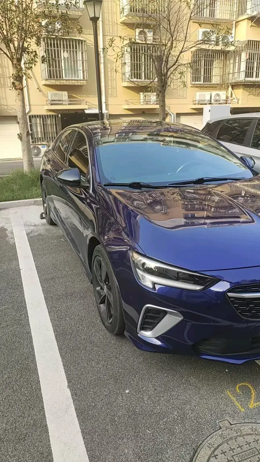 2022 BUICK REGAL thumbnail 2