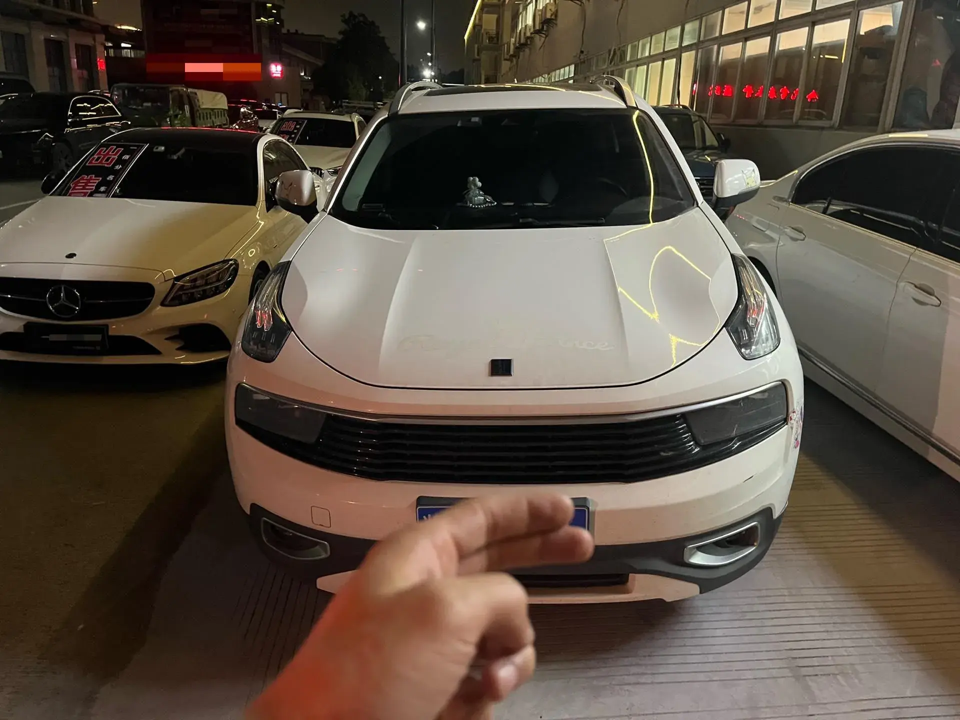 2018 LYNK&CO 01 thumbnail 3