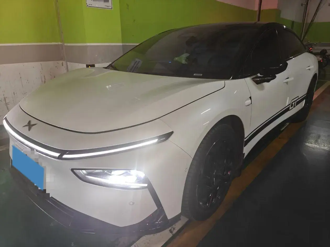 2024 XPENG P7+ view 1