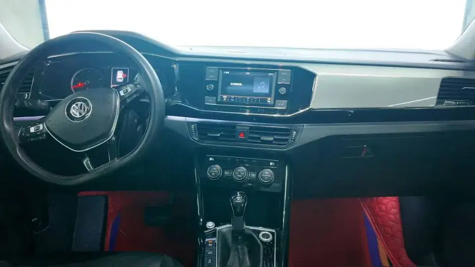 2019 VOLKSWAGEN TAYRON thumbnail 2