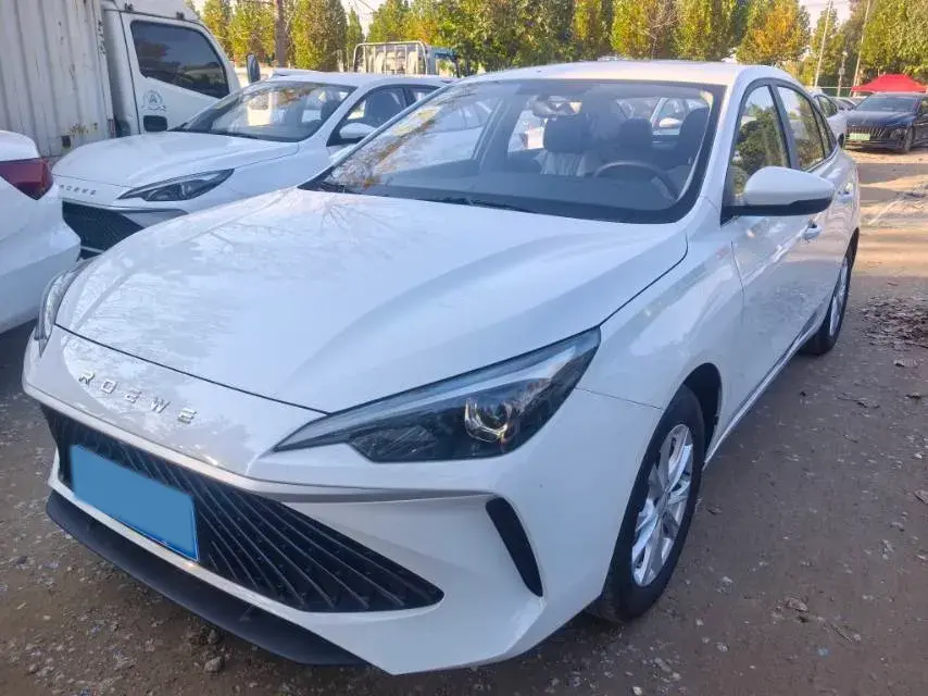 2023 ROEWE I5 view 1