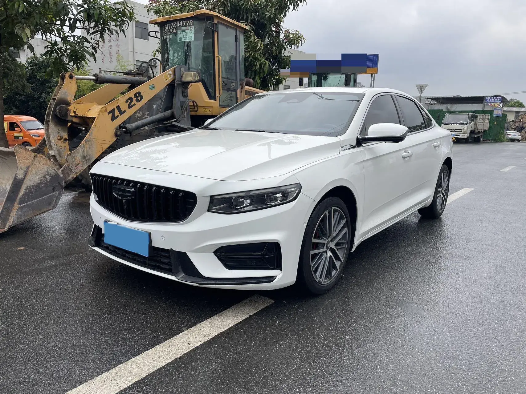 2023 GEELY PREFACE view 1