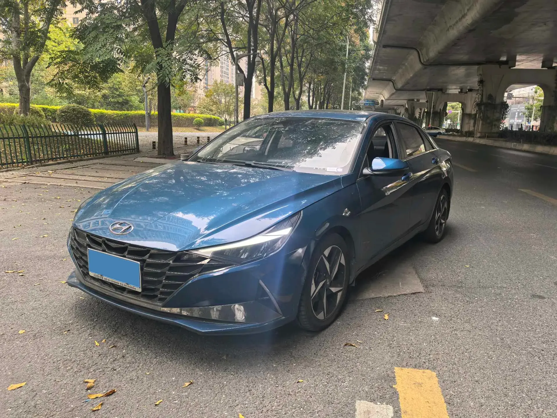 2021 HYUNDAI ELANTRA view 1