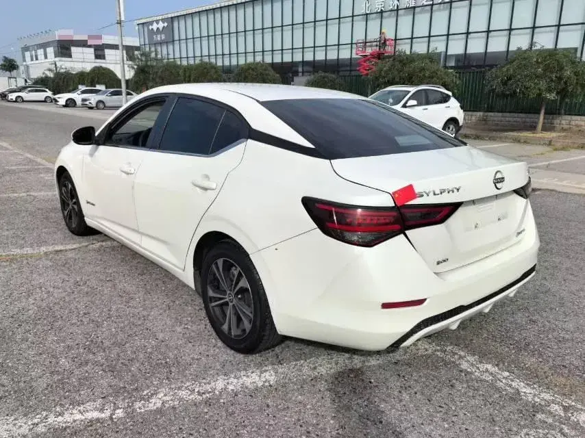 2022 NISSAN SYLPHY thumbnail 4