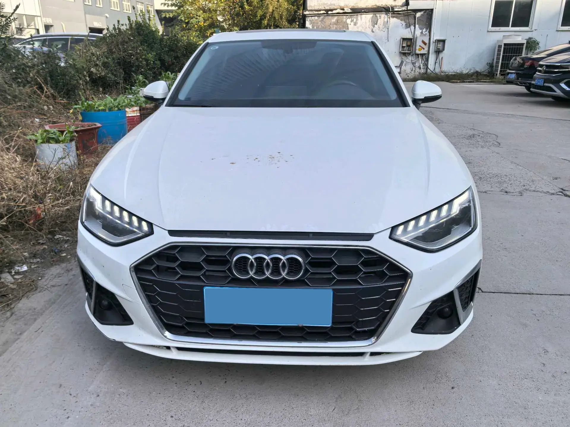 2023 AUDI A4L thumbnail 2