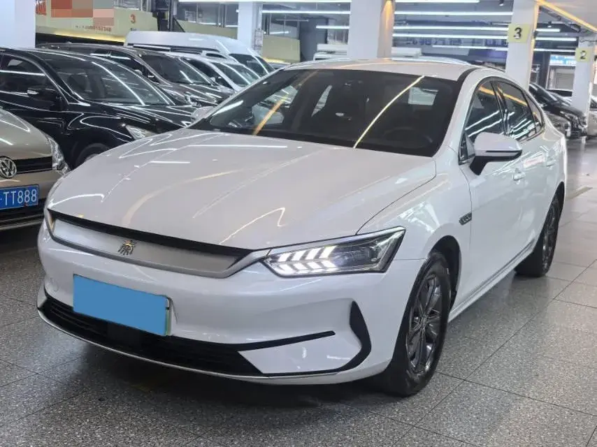 2021 BYD QIN view 1