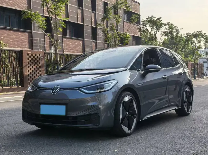 2022 VOLKSWAGEN ID.3 view 1