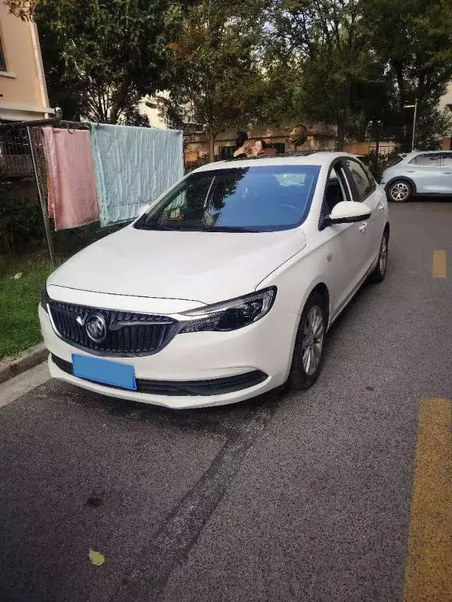 2020 BUICK REGAL view 1