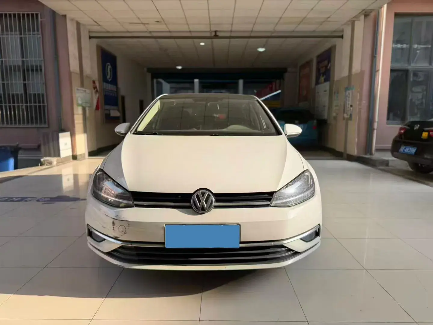 2018 VOLKSWAGEN GOLF thumbnail 2