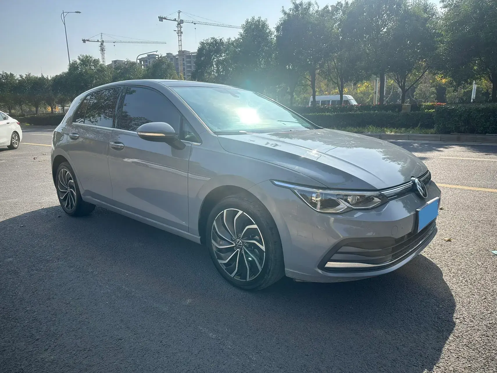 2023 VOLKSWAGEN GOLF thumbnail 2