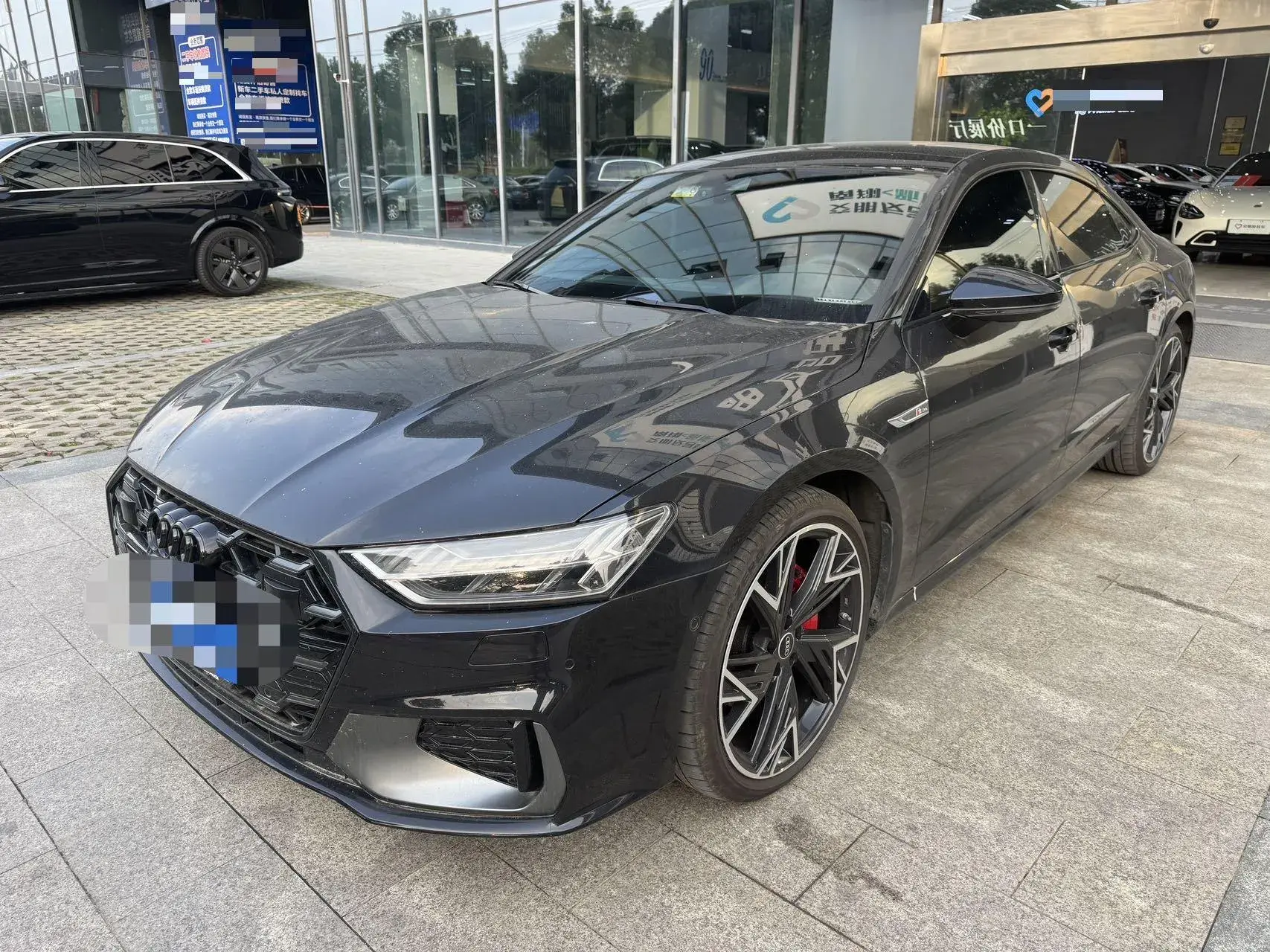 2024 AUDI A7L view 1