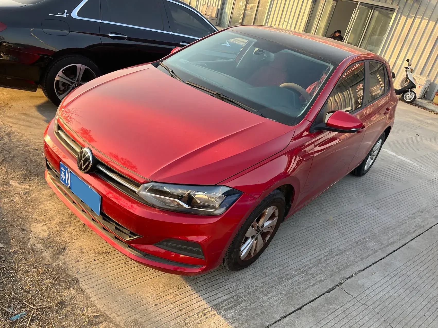 2023 VOLKSWAGEN POLO view 1