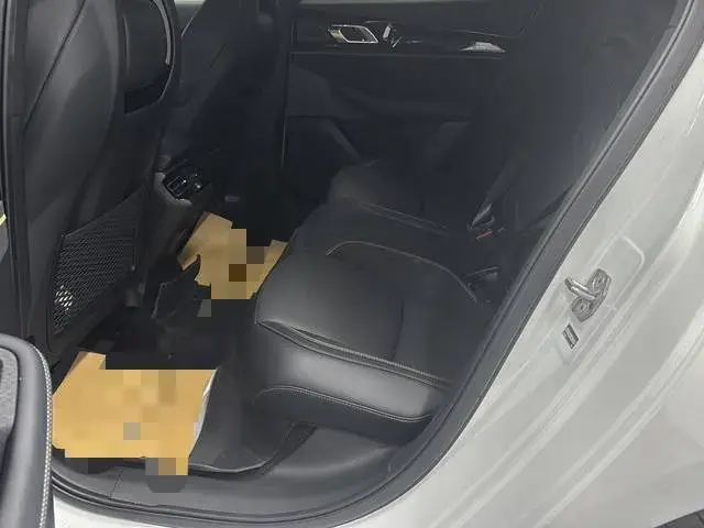 2023 LYNK&CO 03 thumbnail 4