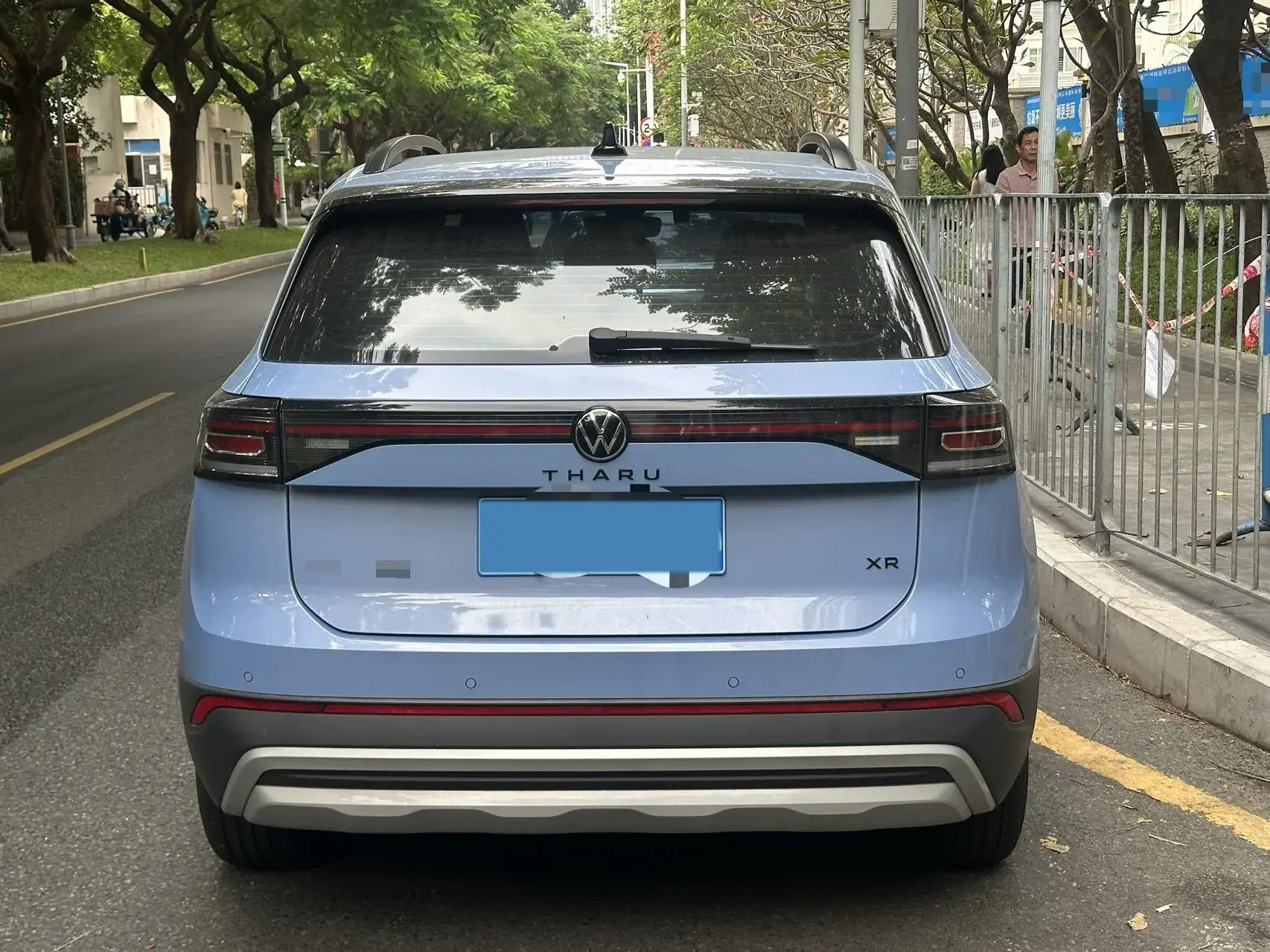 2025 VOLKSWAGEN THARU thumbnail 3