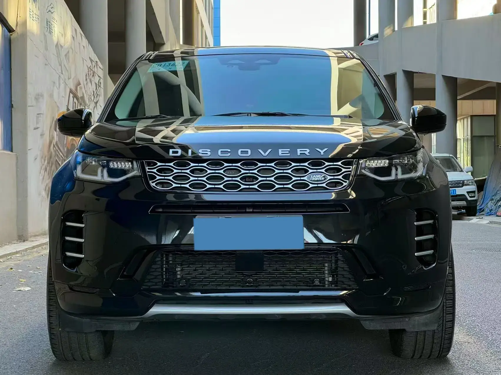 2024 LAND ROVER thumbnail 2