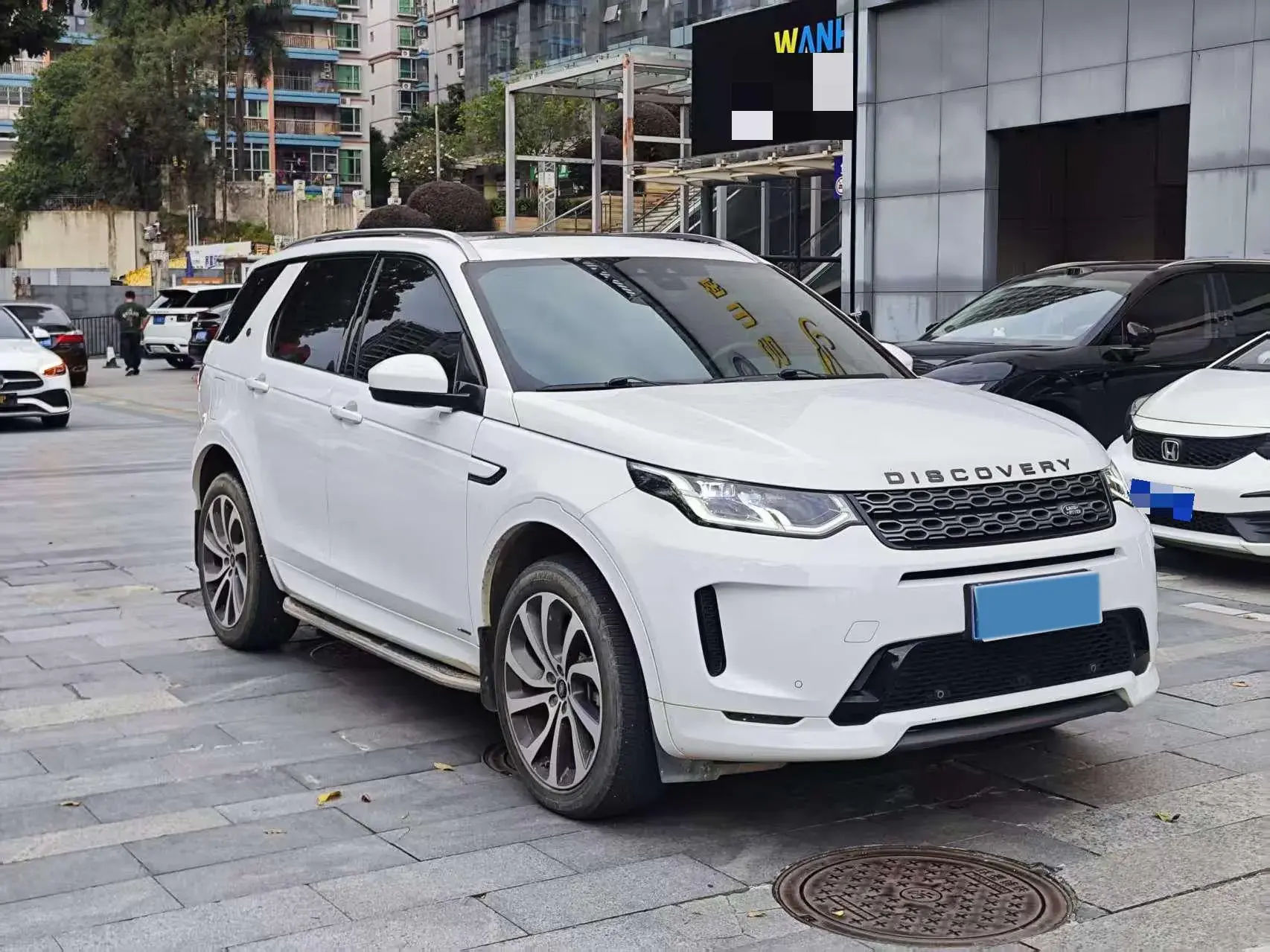 2022 LAND ROVER thumbnail 3