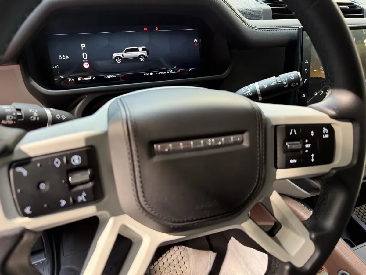 2024 Land Rover Defender 3.0T 400HP L6 8AT,autocango,china used car exporter,china ev exporter,chinese used car exporter,chinese used ev exporter