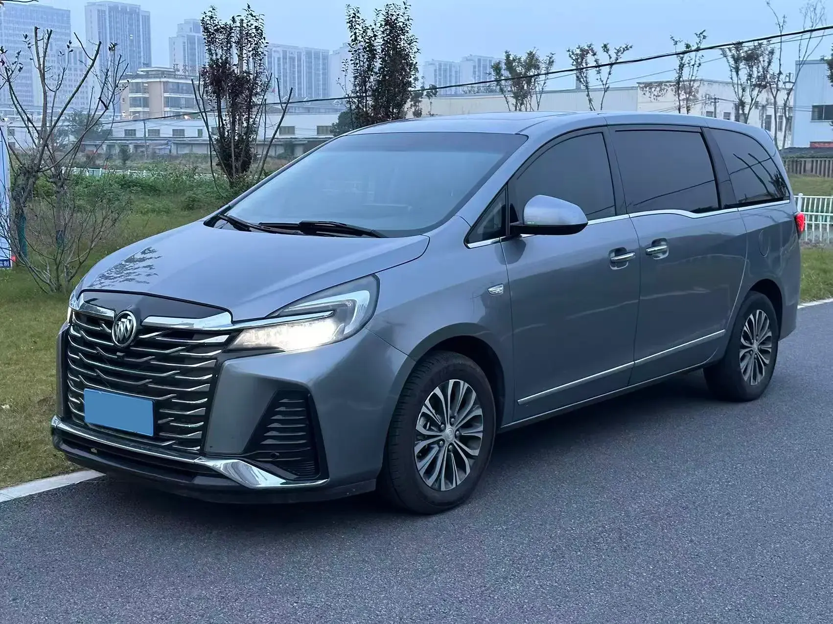 2021 BUICK GL8 view 1