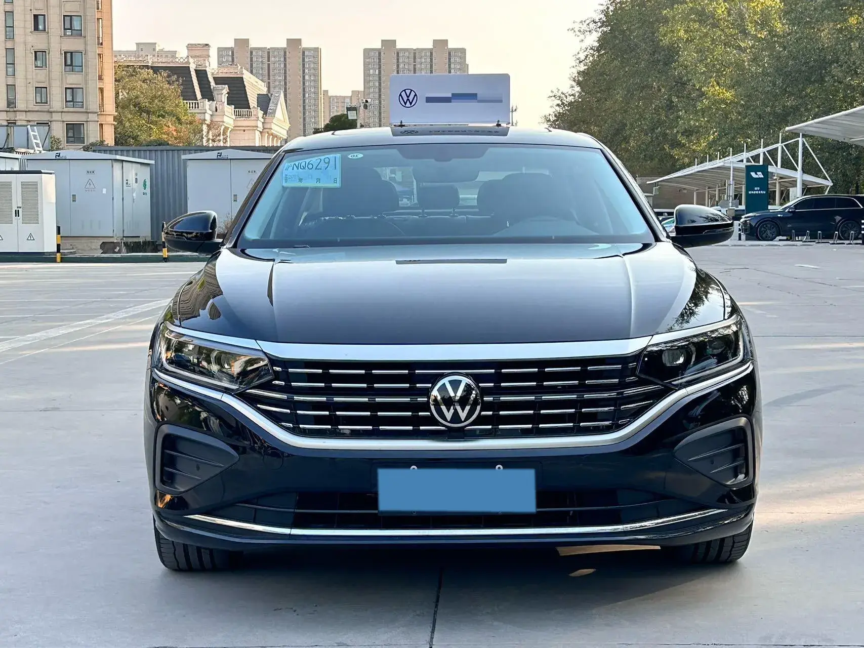 2024 VOLKSWAGEN PASSAT thumbnail 2