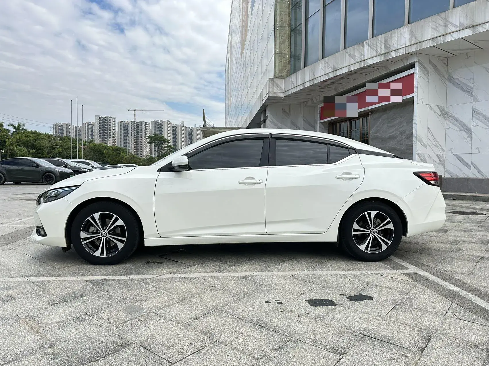 2021 NISSAN SYLPHY thumbnail 4