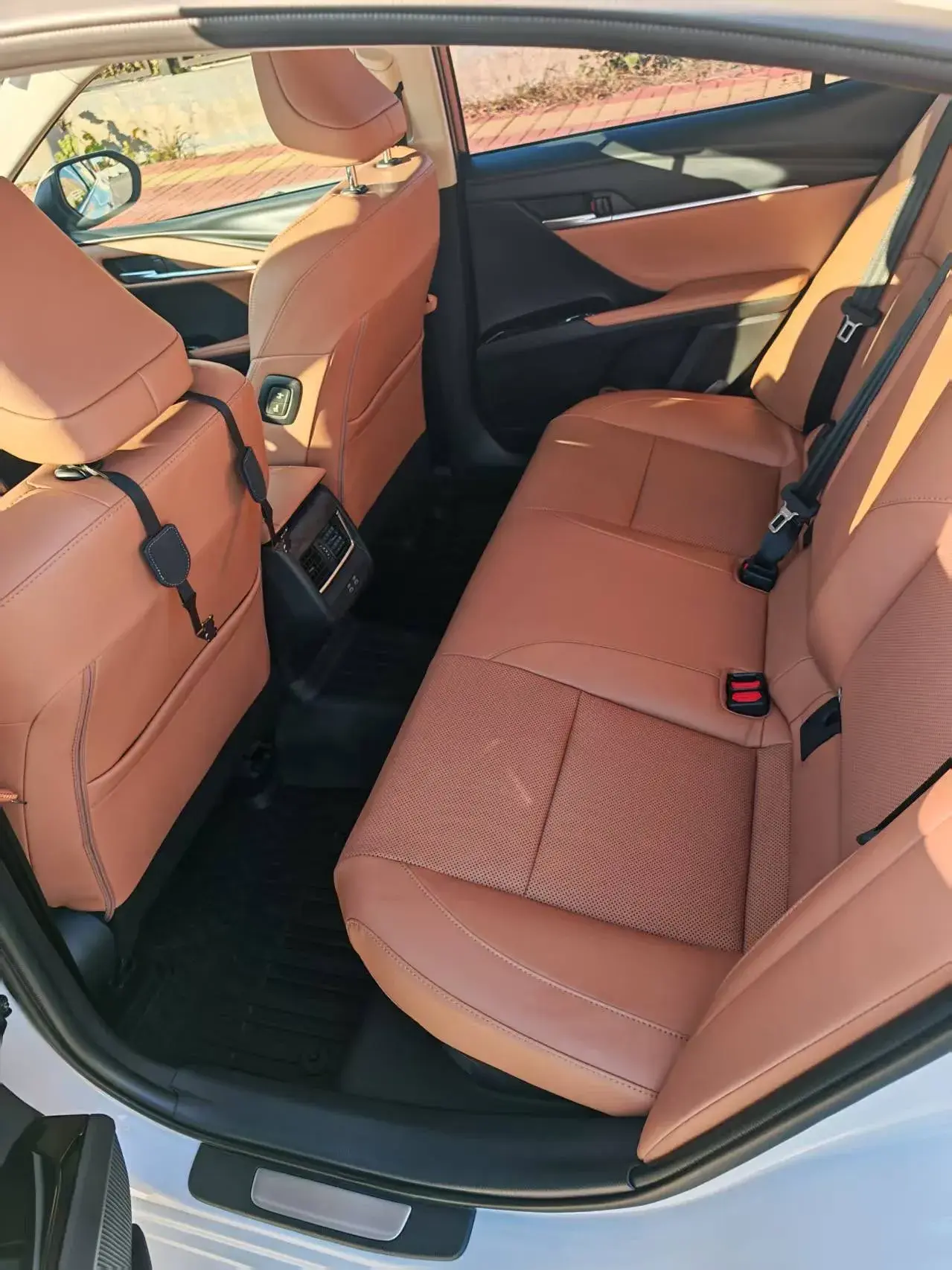 2024 TOYOTA CAMRY thumbnail 3