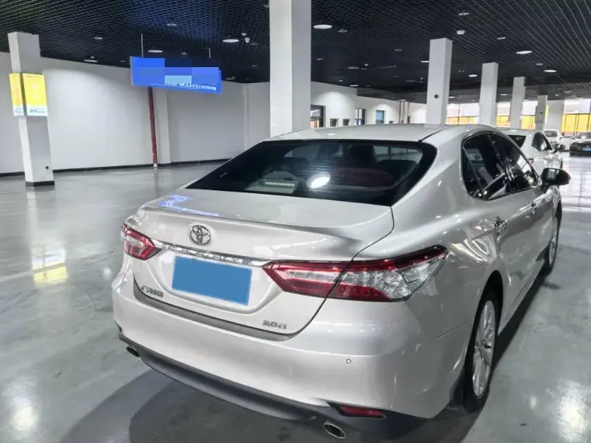 2019 TOYOTA CAMRY thumbnail 4