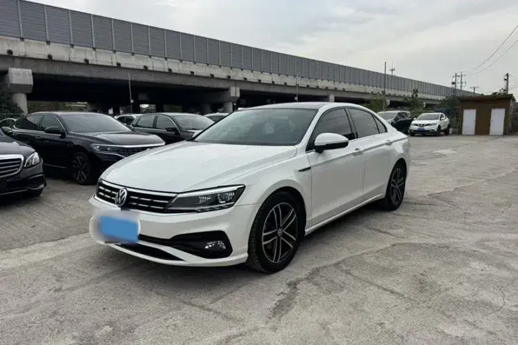 2019 VOLKSWAGEN LAMANDO view 1