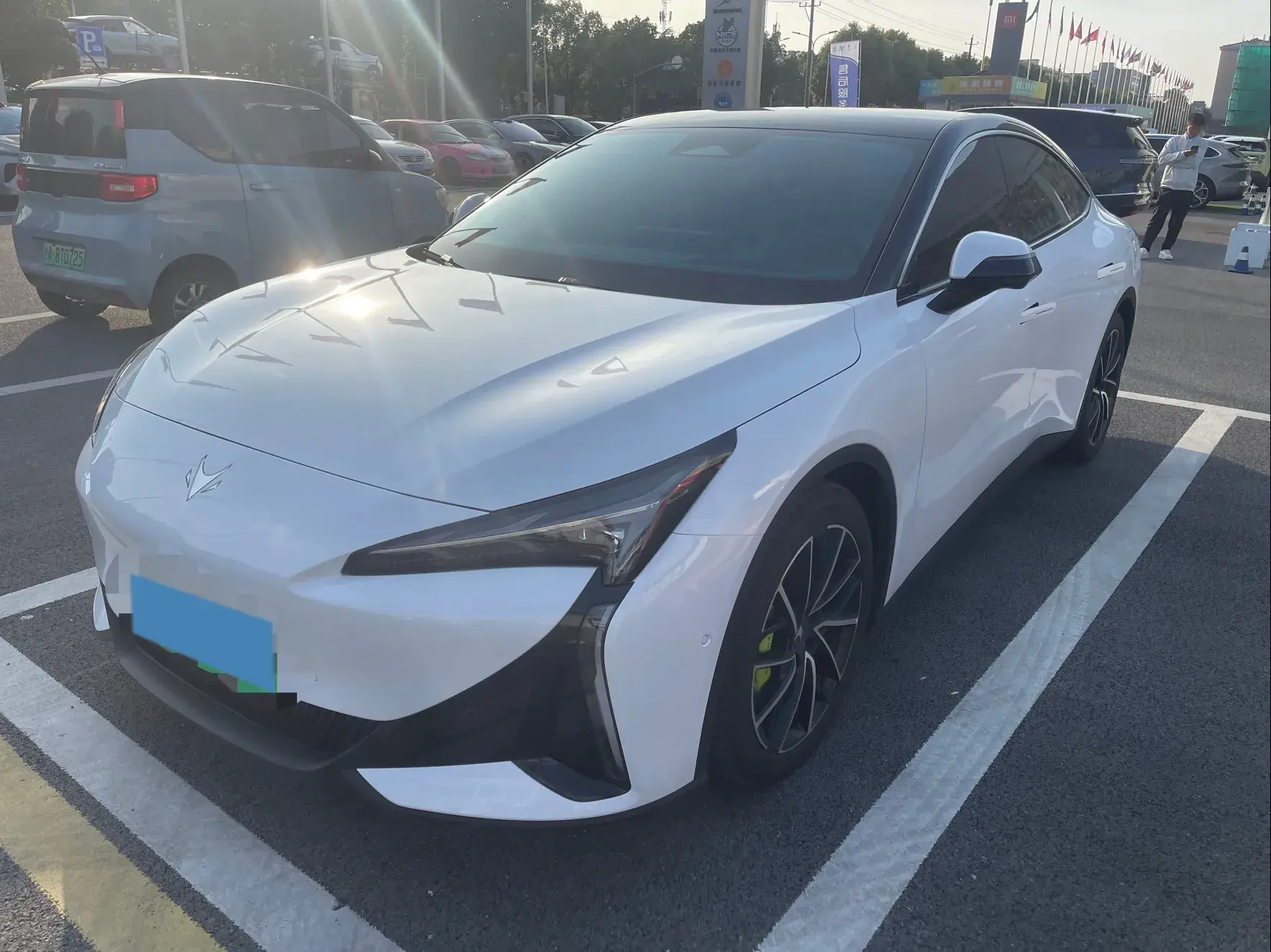 2025 ARCFOX ΑS5 view 1