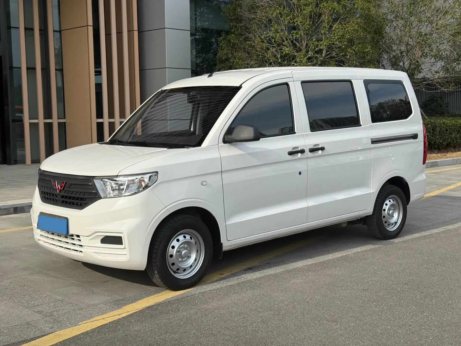 2022 WULING HONGGUANG view 1