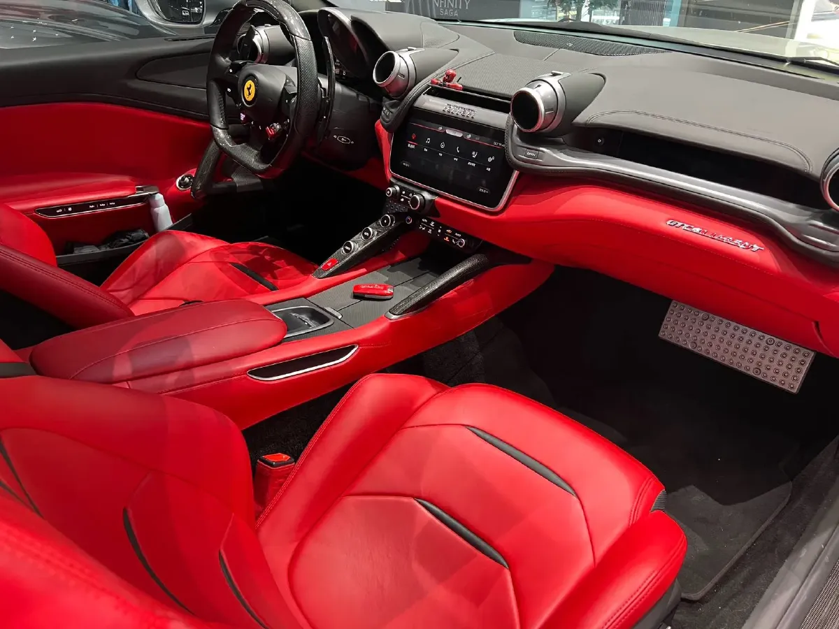 2017 Ferrari GTC4 Lusso 3.9T 609HP V8 7DCT,autocango,china used car exporter,china ev exporter,chinese used car exporter,chinese used ev exporter