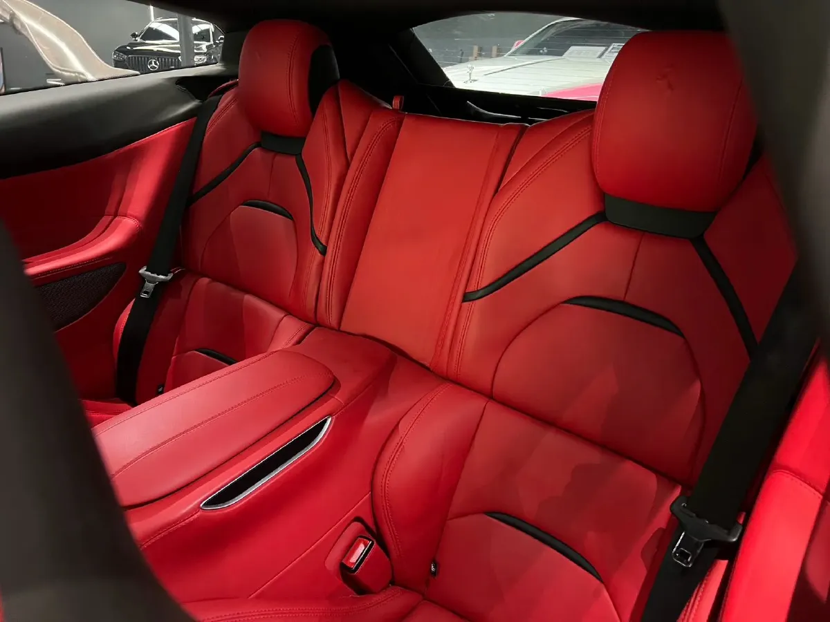 2017 Ferrari GTC4 Lusso 3.9T 609HP V8 7DCT,autocango,china used car exporter,china ev exporter,chinese used car exporter,chinese used ev exporter