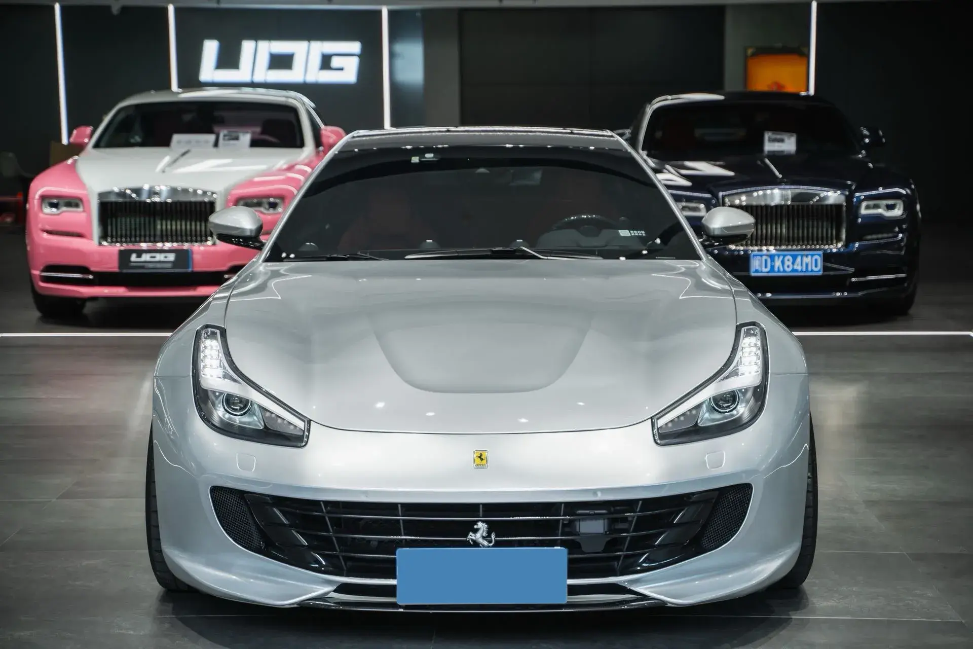 2017 FERRARI GTC4 thumbnail 2